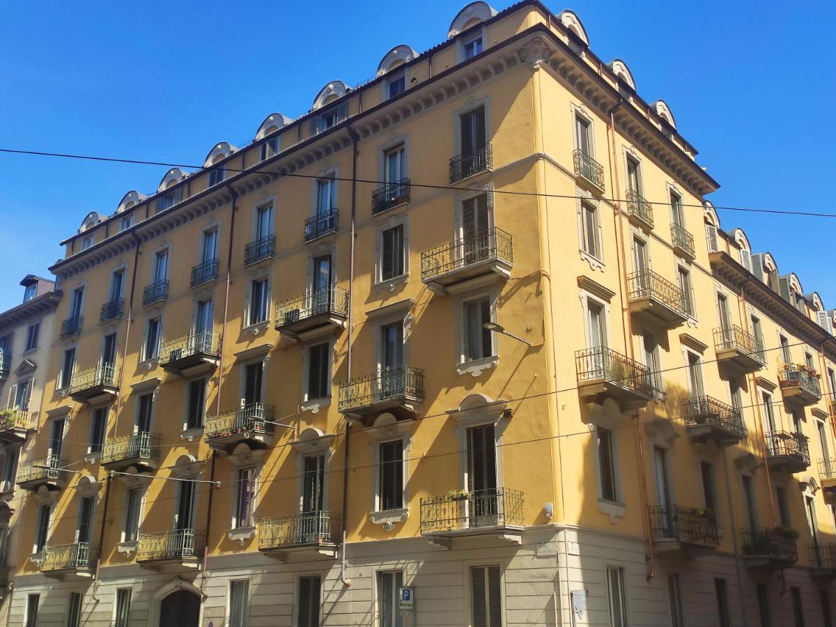 Appartamento Su Cortile Magico Торино Екстериор снимка