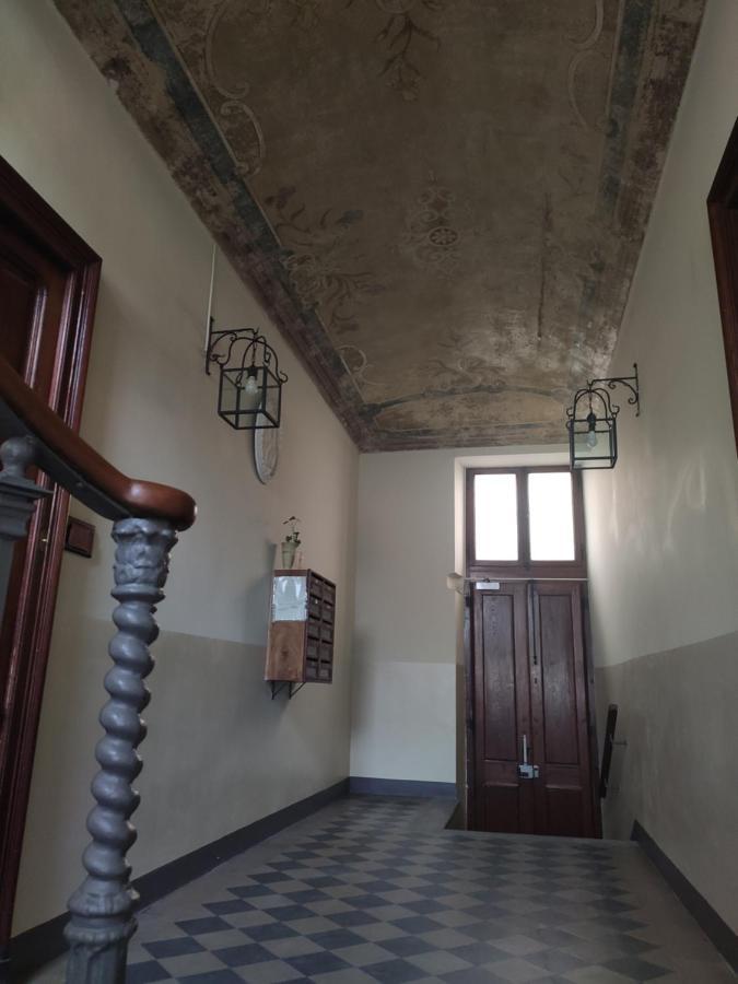 Appartamento Su Cortile Magico Торино Екстериор снимка