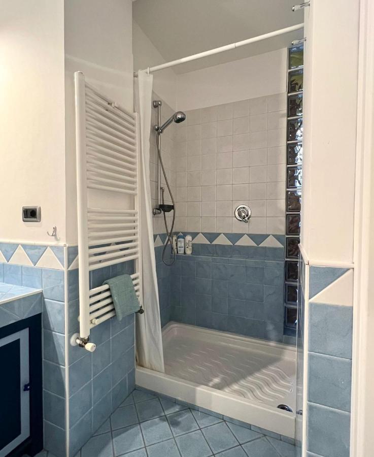 Appartamento Su Cortile Magico Торино Екстериор снимка