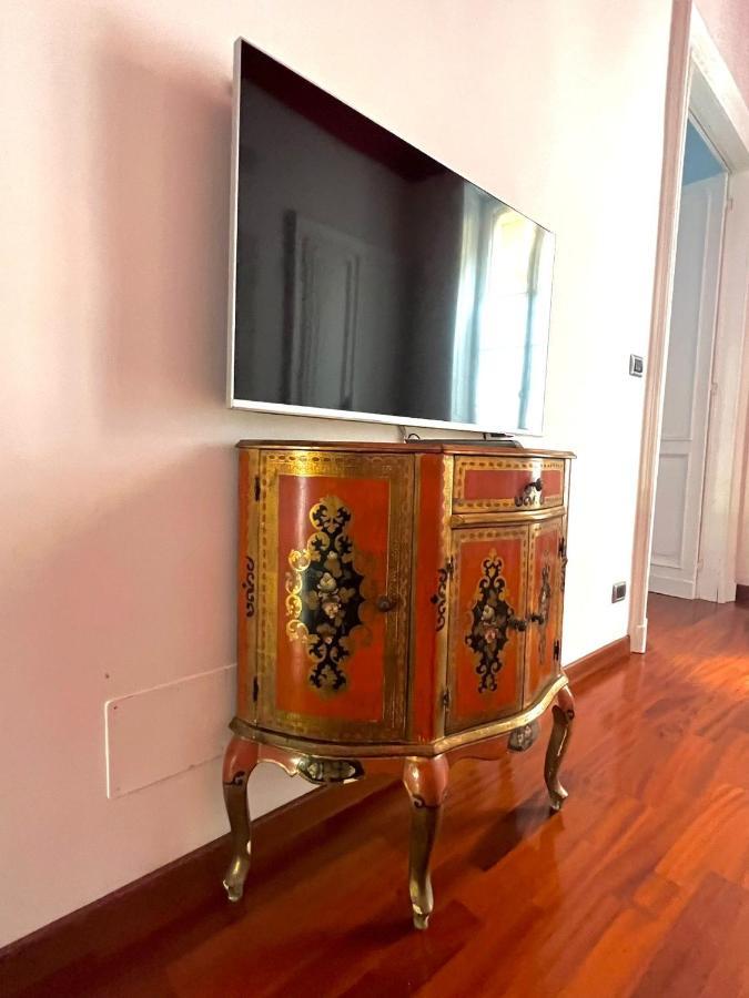 Appartamento Su Cortile Magico Торино Екстериор снимка